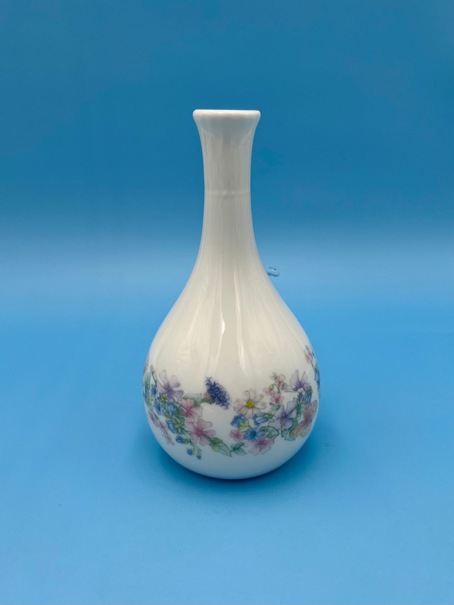 Angela-Petite Water Pipe-Pearl's Puff Parlor