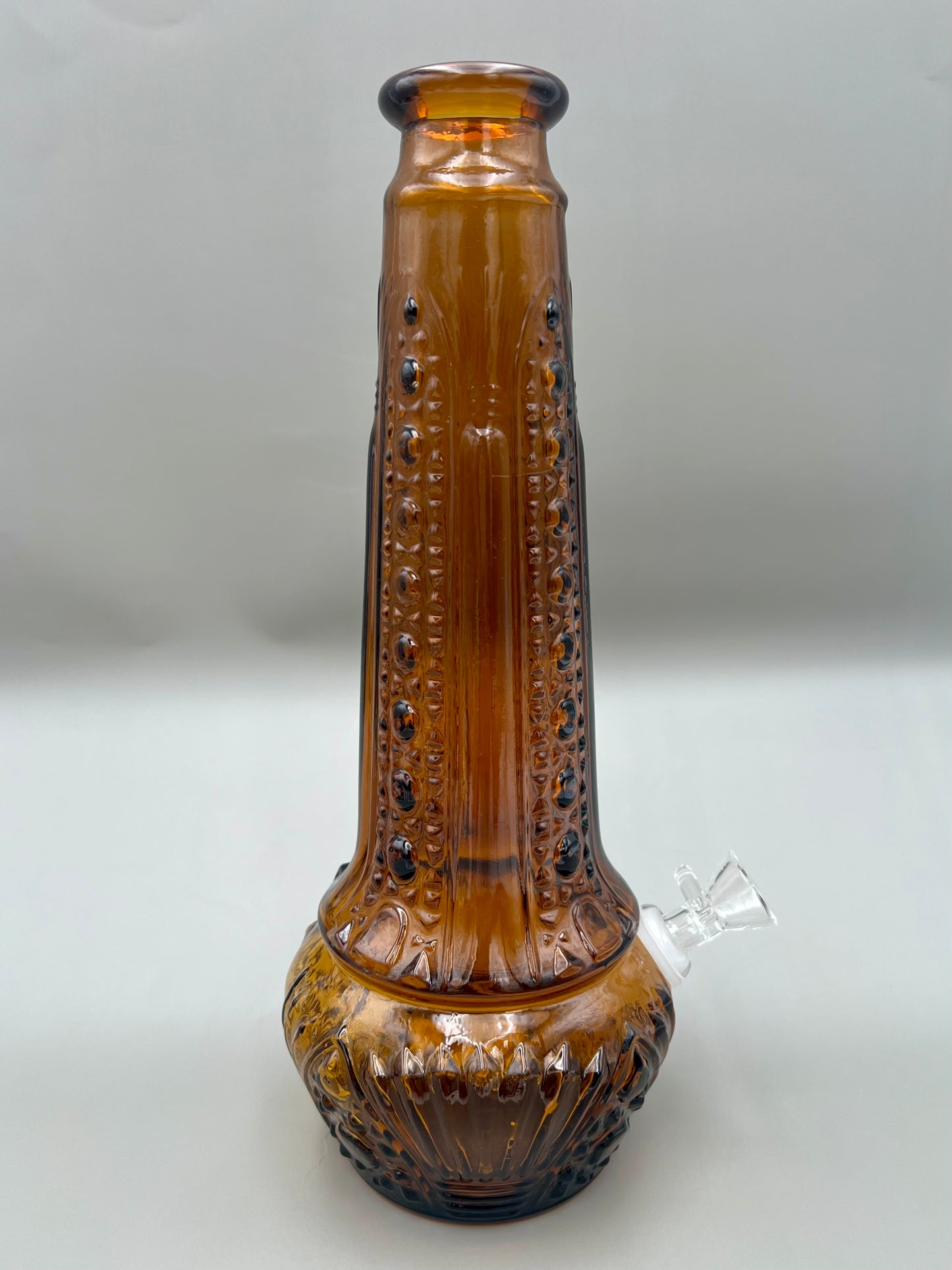 Babs-Decanter-Pearl's Puff Parlor