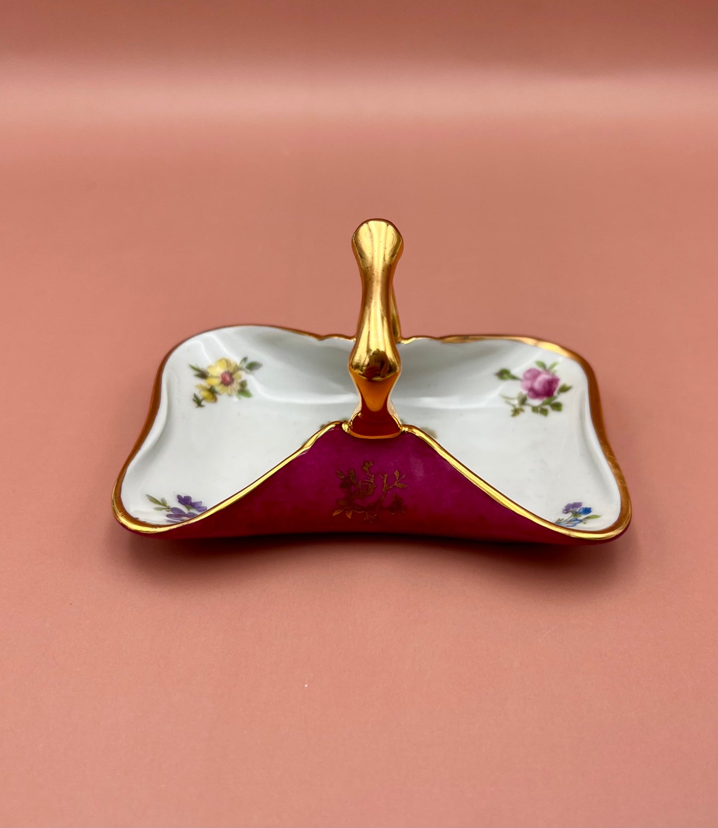 Charlene-Smoking Accessory-Pearl's Puff Parlor