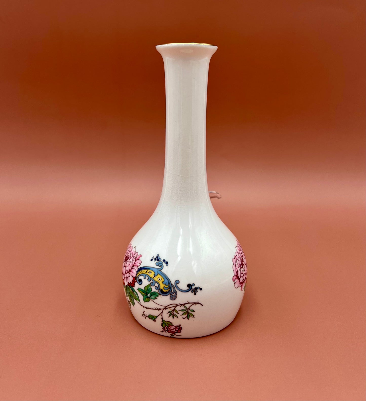 Chloe-Petite Water Pipe-Pearl's Puff Parlor