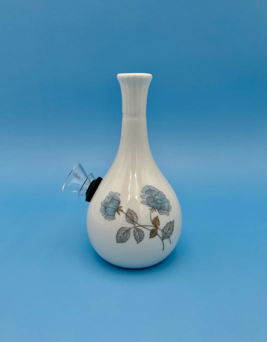 Elsa-Petite Water Pipe-Pearl's Puff Parlor