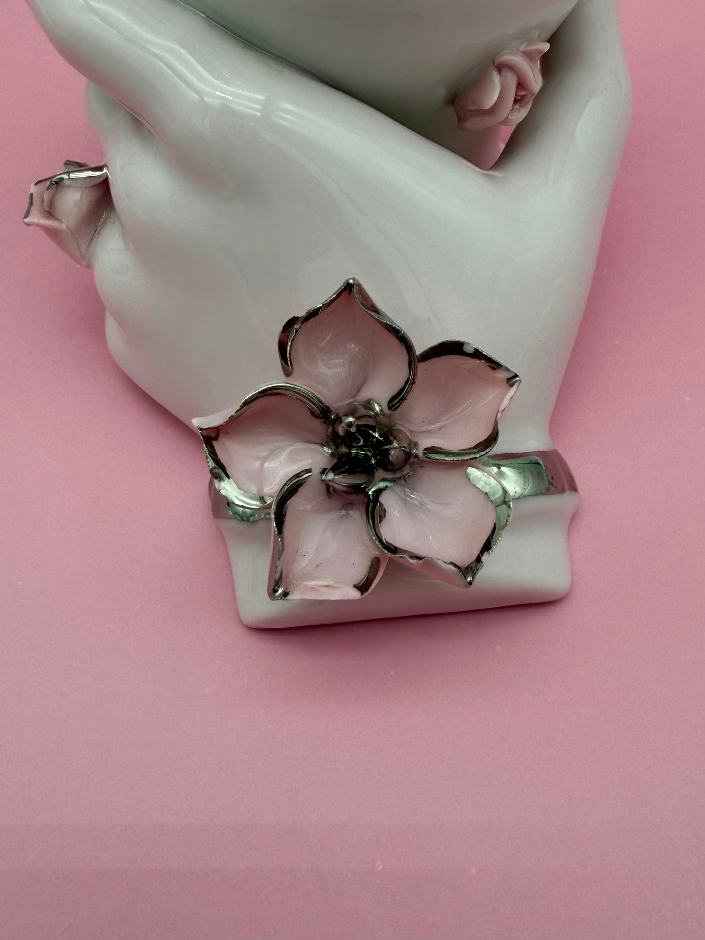 Elsie-Smoking Accessory-Pearl's Puff Parlor