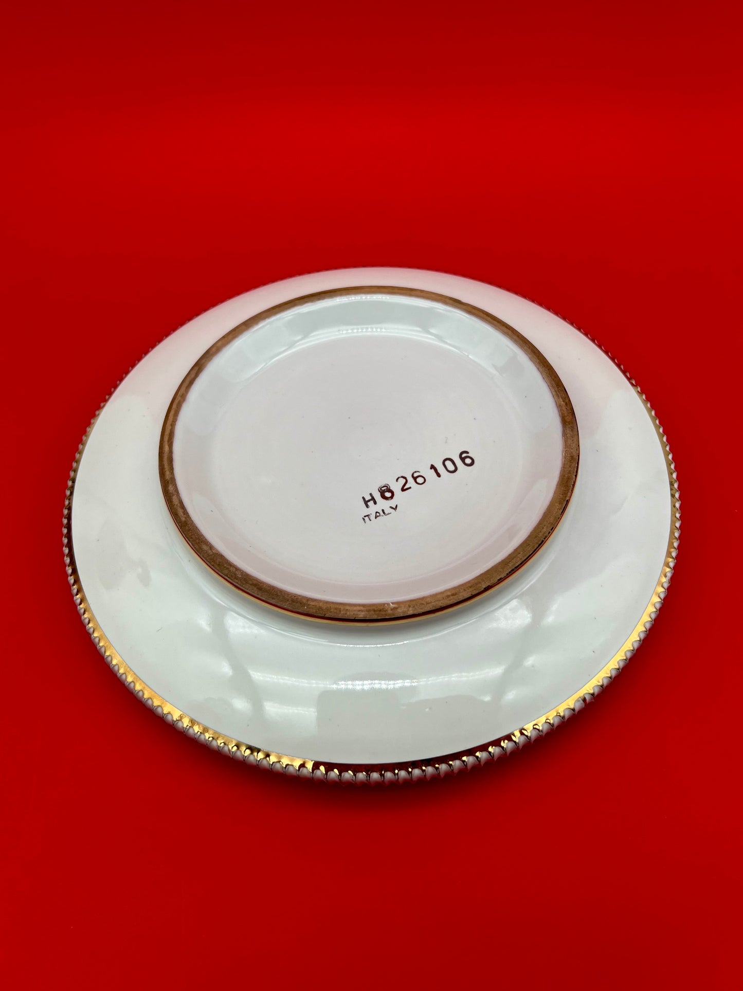 Giovanna-Smoking Accessory-Pearl's Puff Parlor