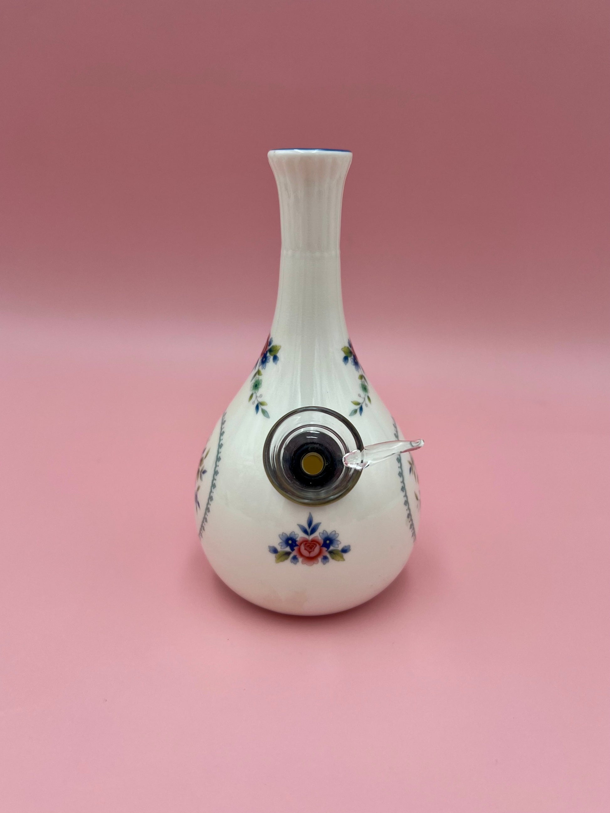 Johanna-Petite Water Pipe-Pearl's Puff Parlor