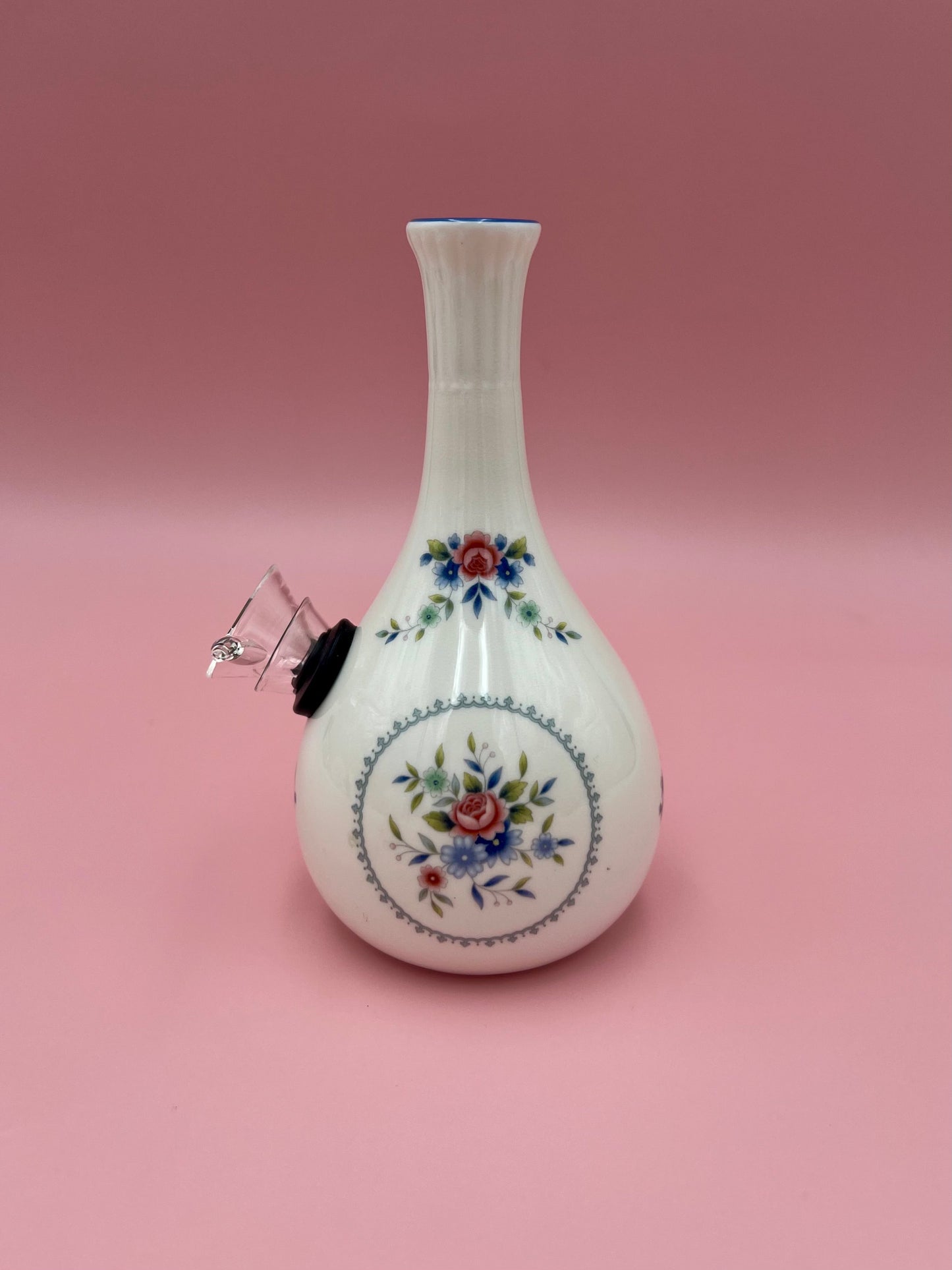 Johanna-Petite Water Pipe-Pearl's Puff Parlor