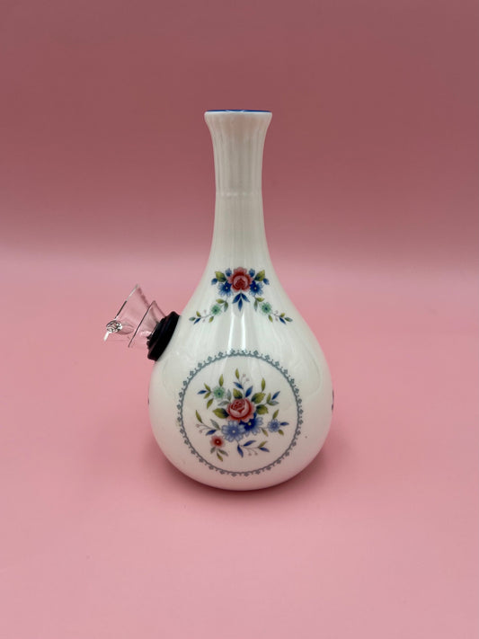 Johanna-Petite Water Pipe-Pearl's Puff Parlor