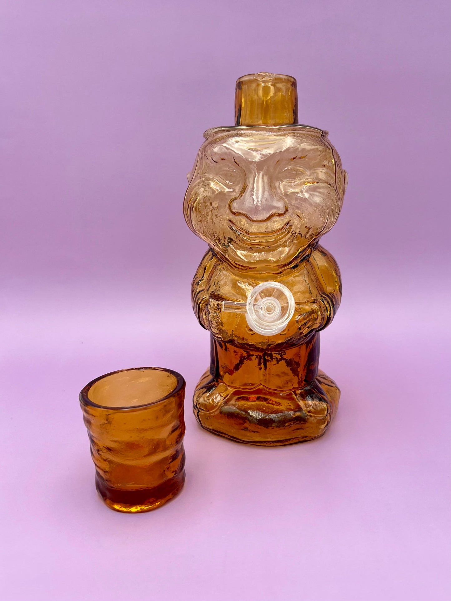 Liam-Decanter-Pearl's Puff Parlor