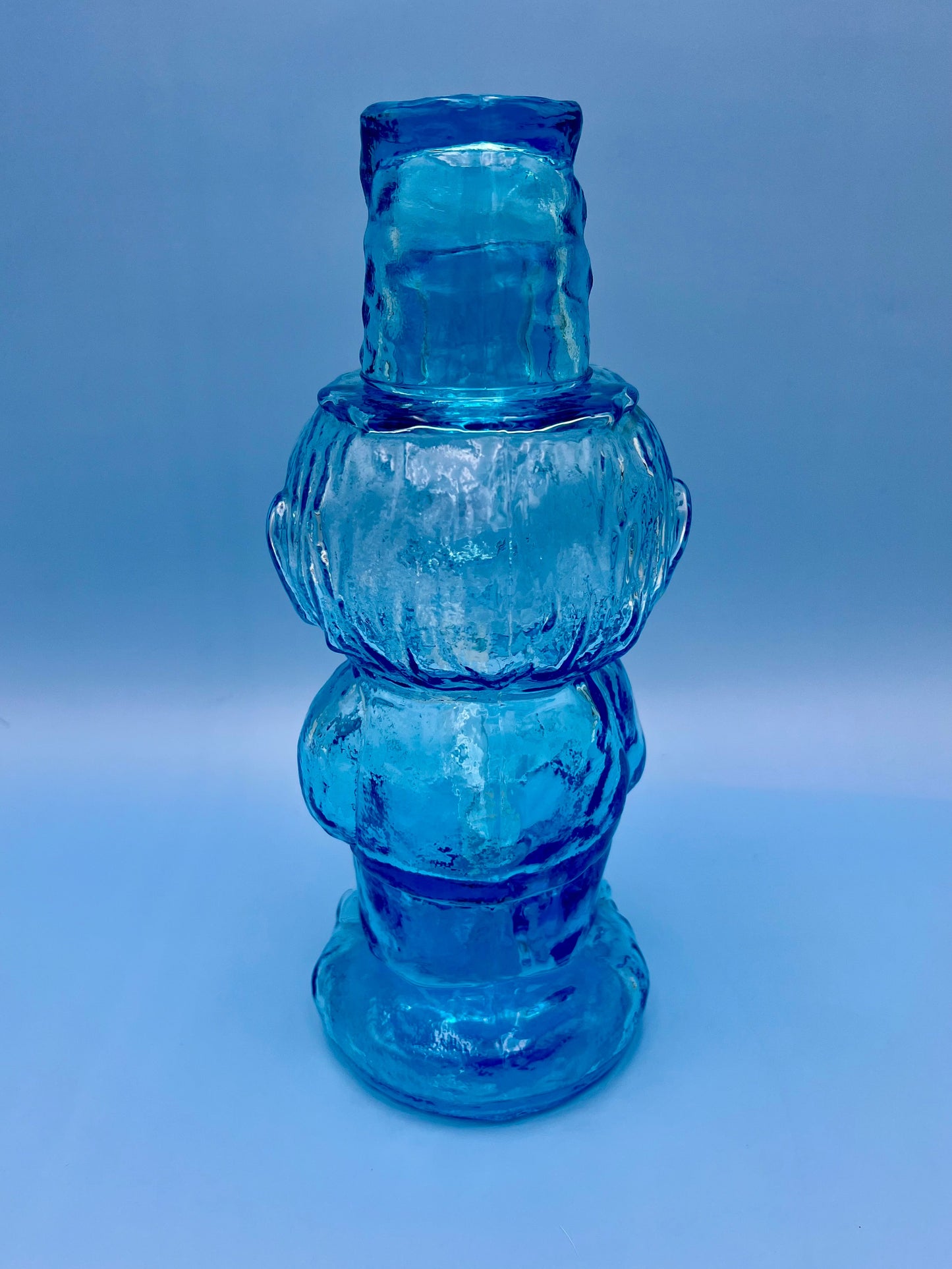 Liam-Decanter-Pearl's Puff Parlor