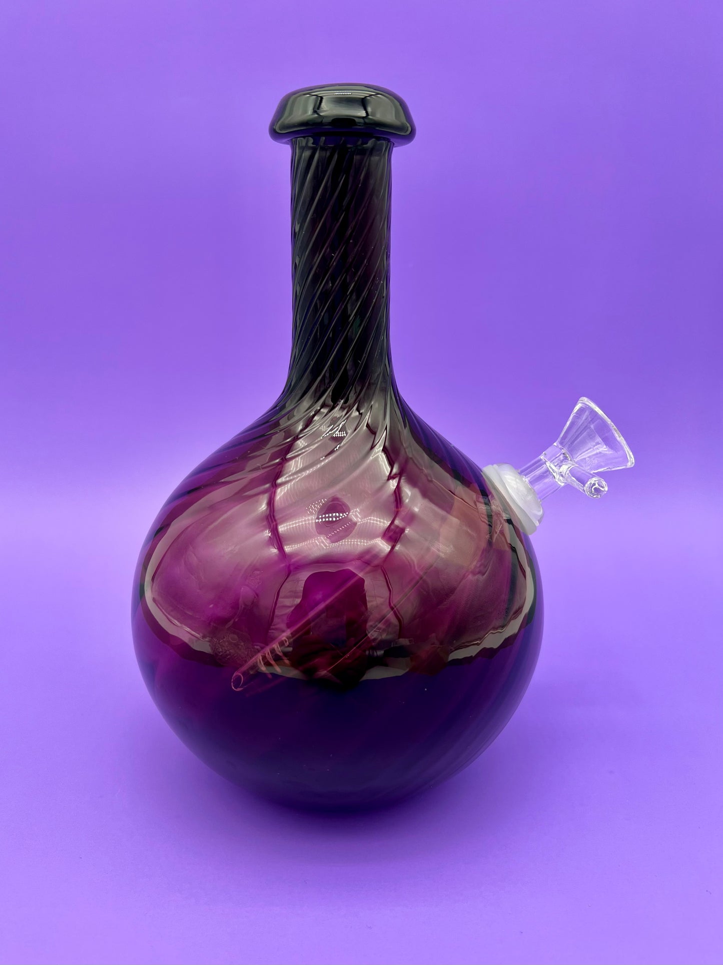 Mary-Decanter-Pearl's Puff Parlor