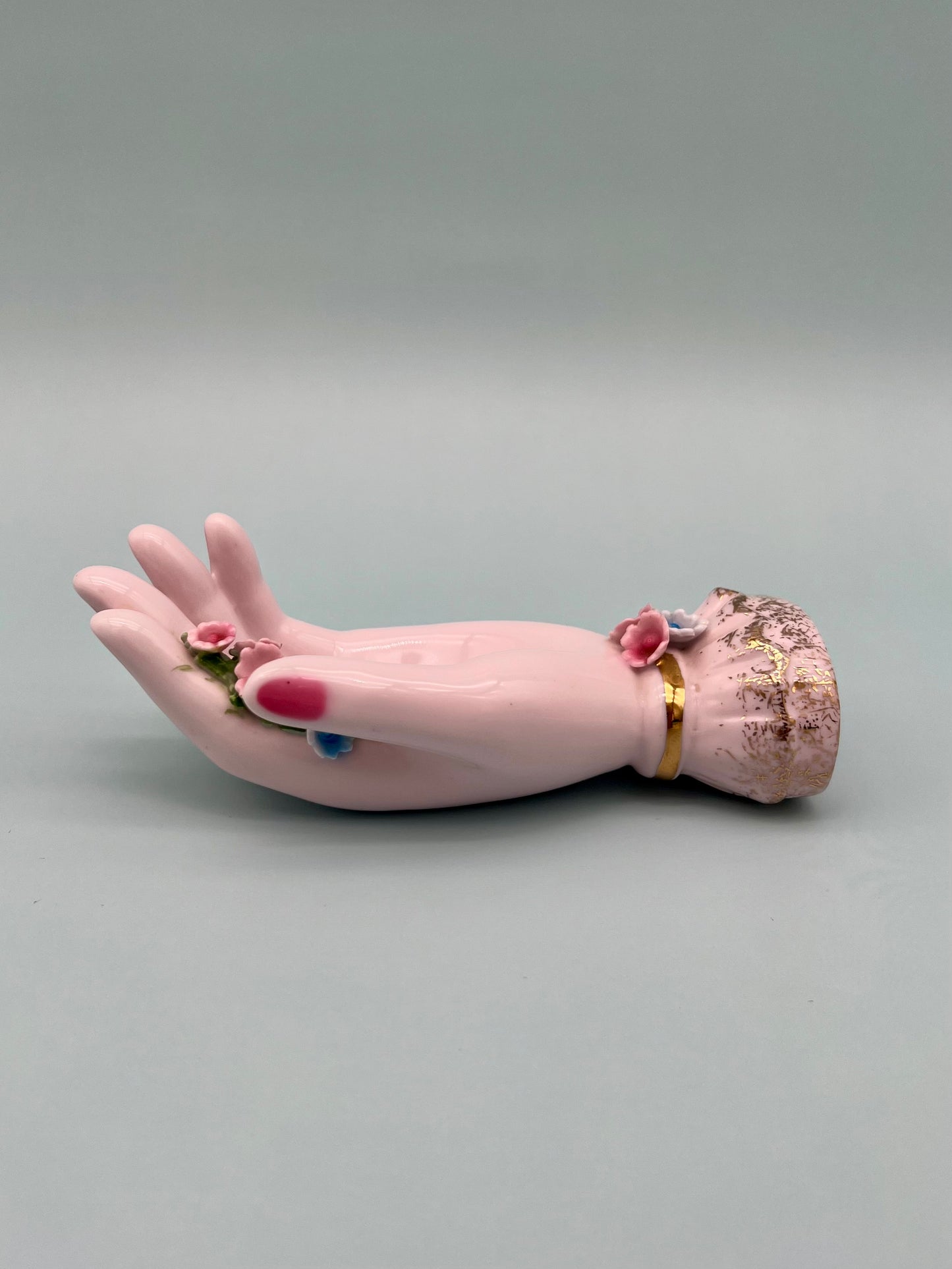 Nessa-Smoking Accessory-Pearl's Puff Parlor