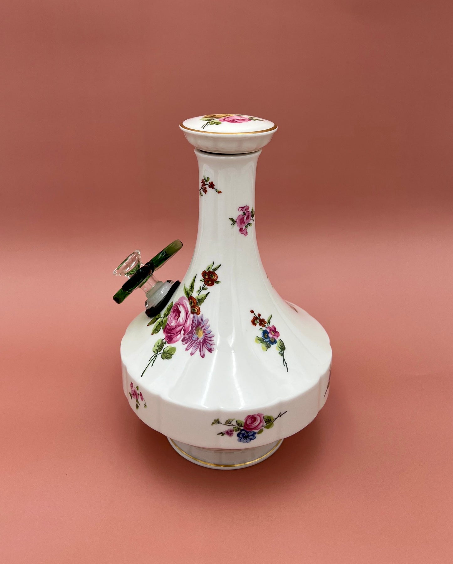 Samantha-Decanter-Pearl's Puff Parlor