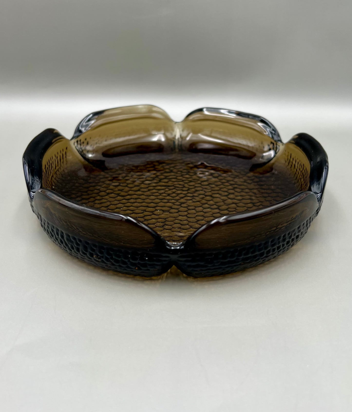 Shayla-Smoking Accessory-Pearl's Puff Parlor
