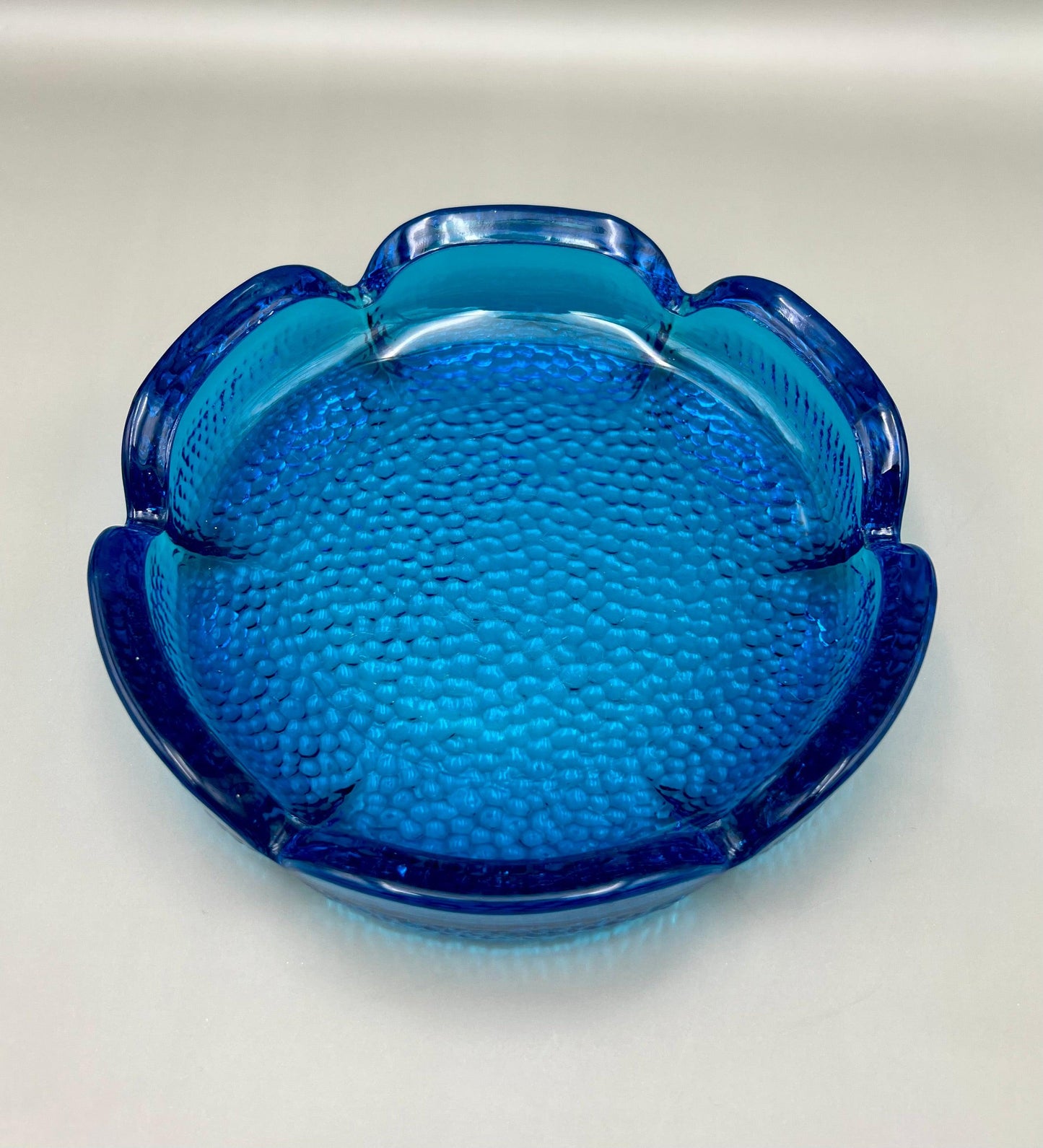 Shayla-Smoking Accessory-Pearl's Puff Parlor