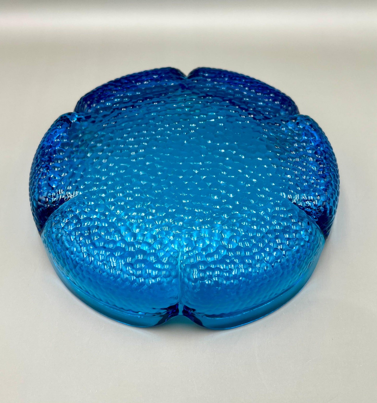 Shayla-Smoking Accessory-Pearl's Puff Parlor