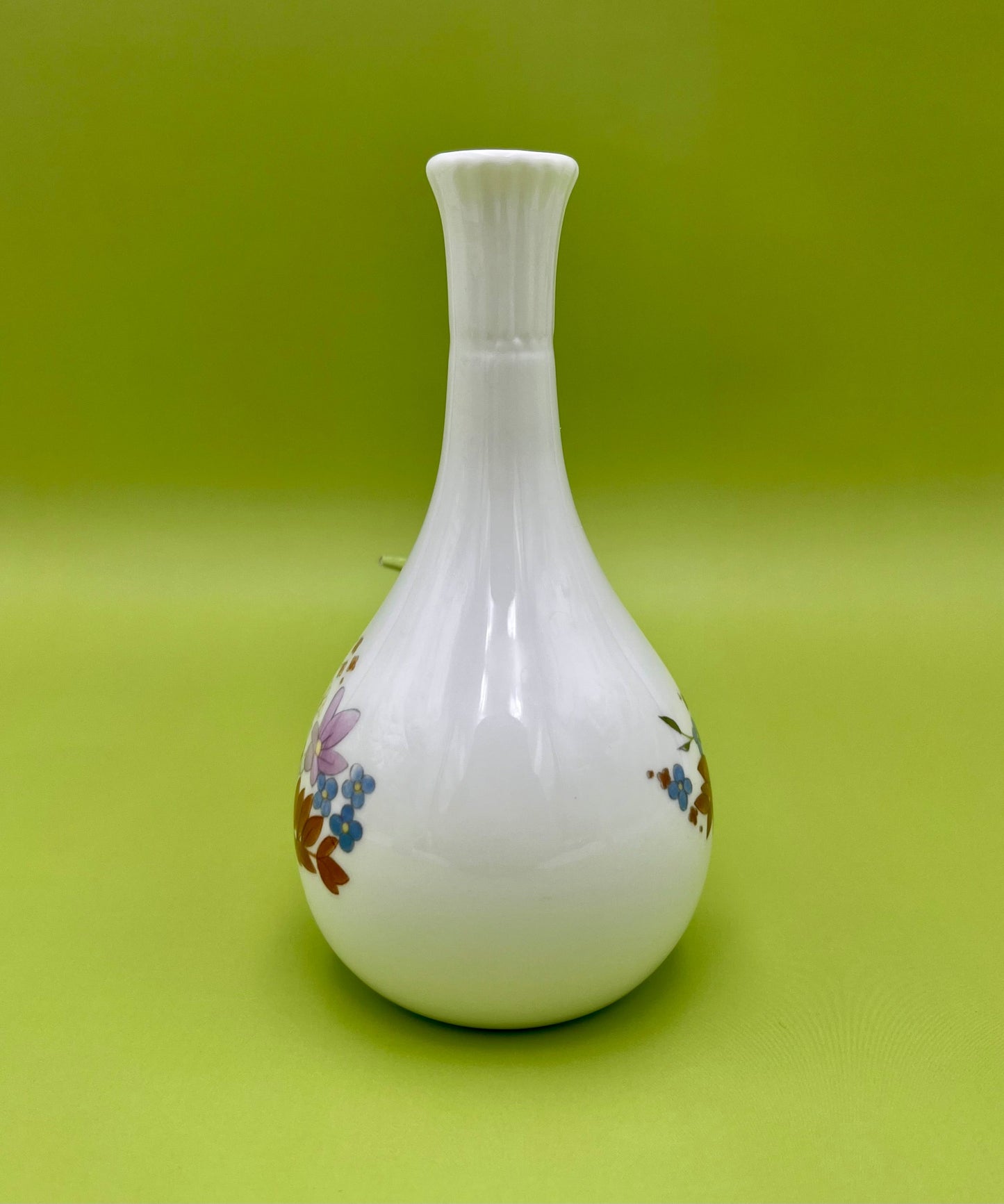Susie-Petite Water Pipe-Pearl's Puff Parlor
