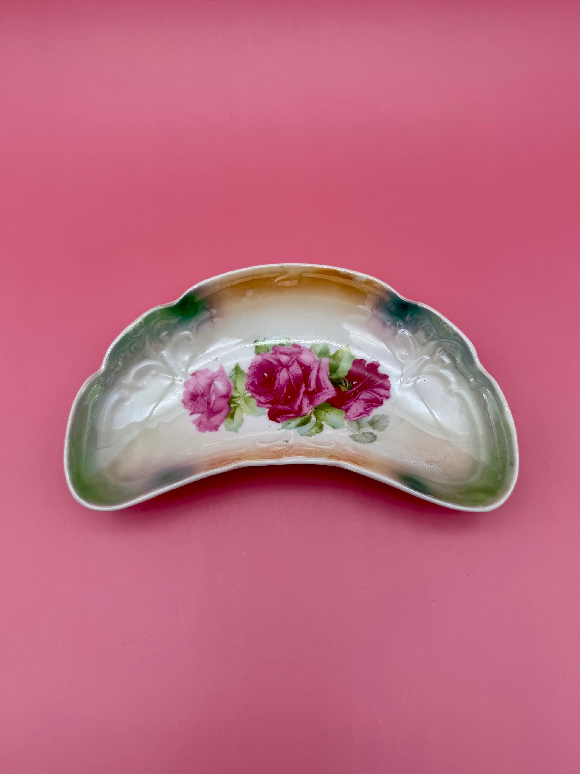 Aileen-Smoking Accessory-Pearl's Puff Parlor