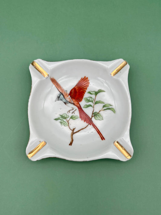 Ariana-Smoking Accessory-Pearl's Puff Parlor