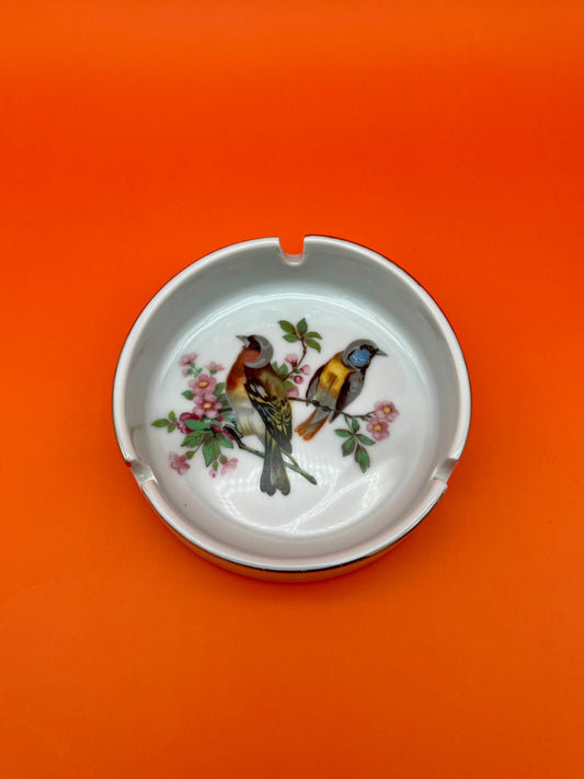 Avery-Smoking Accessory-Pearl&#39;s Puff Parlor