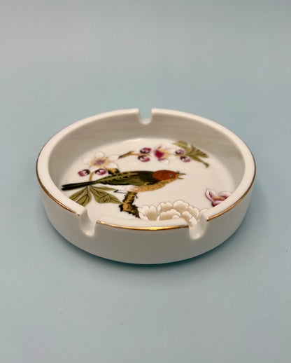Aviana-Smoking Accessory-Pearl&#39;s Puff Parlor
