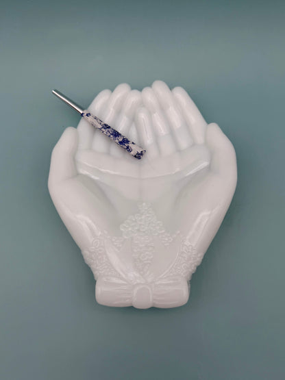 Beatrice-Smoking Accessory-Pearl's Puff Parlor