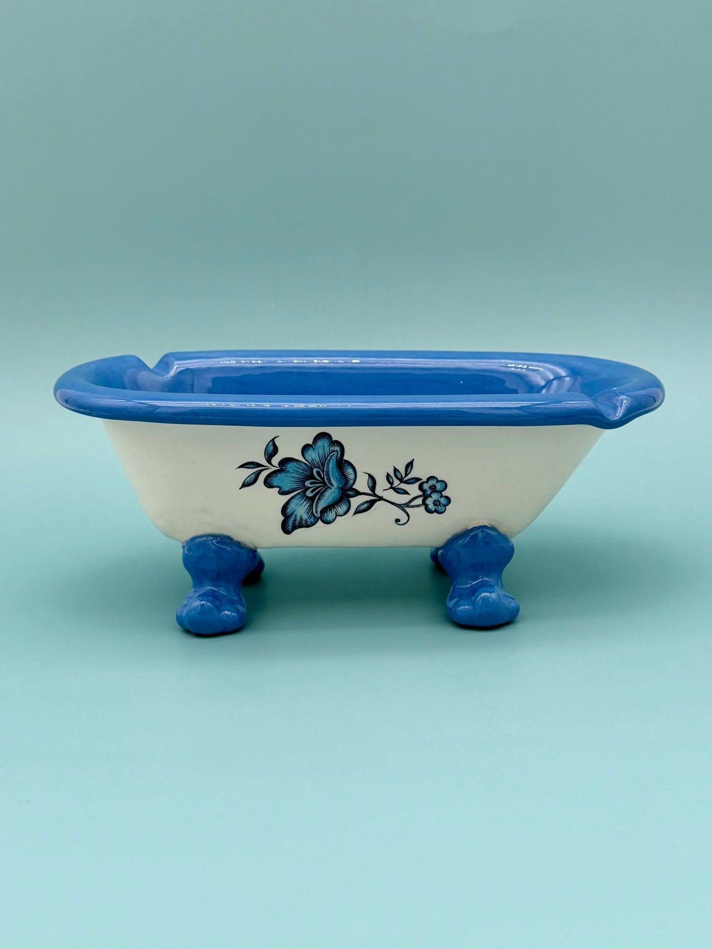 Bobbie-Smoking Accessory-Pearl's Puff Parlor
