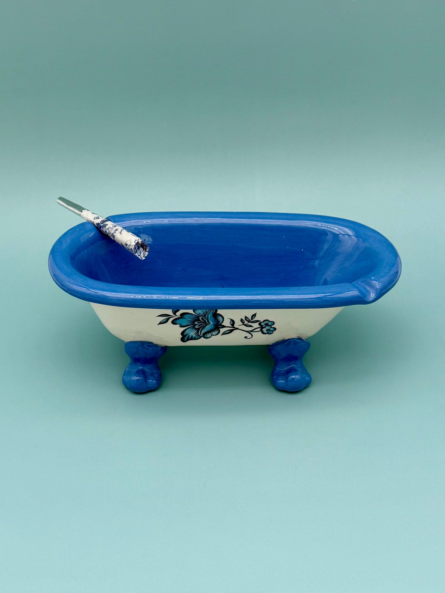 Bobbie-Smoking Accessory-Pearl's Puff Parlor