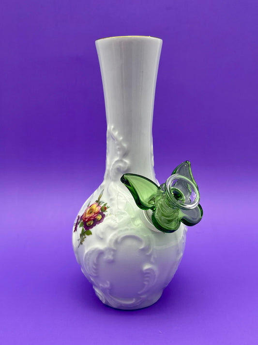 Cara-Petite Water Pipe-Pearl's Puff Parlor