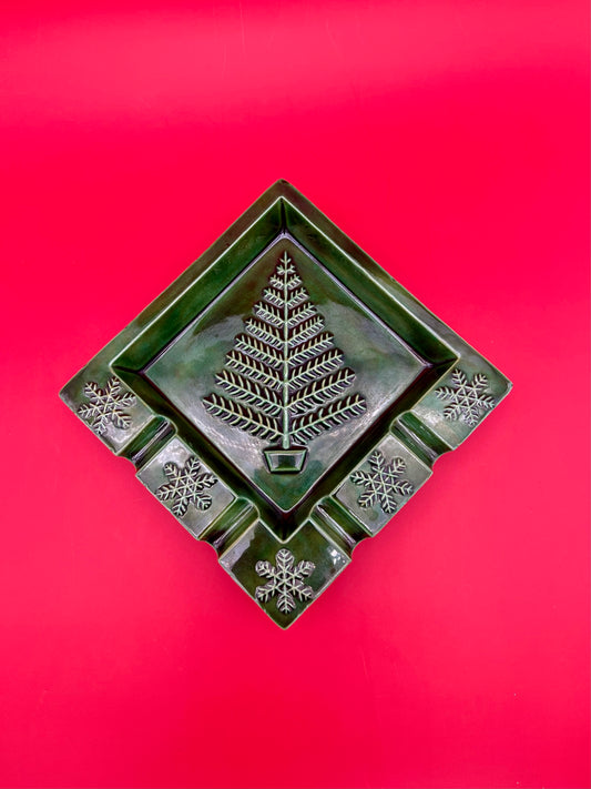 Carolina-Smoking Accessory-Pearl&#39;s Puff Parlor