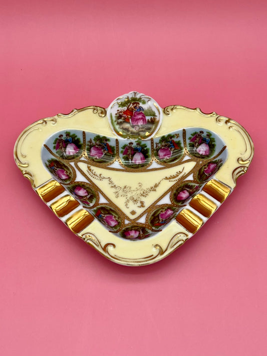 Caroline-Smoking Accessory-Pearl's Puff Parlor