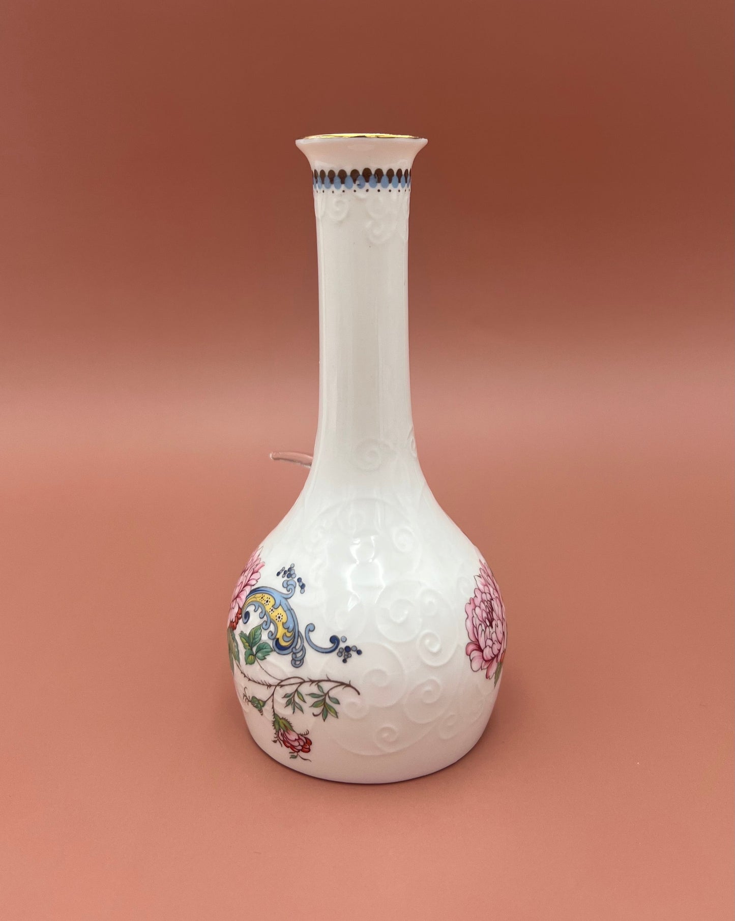 Chloe-Petite Water Pipe-Pearl's Puff Parlor
