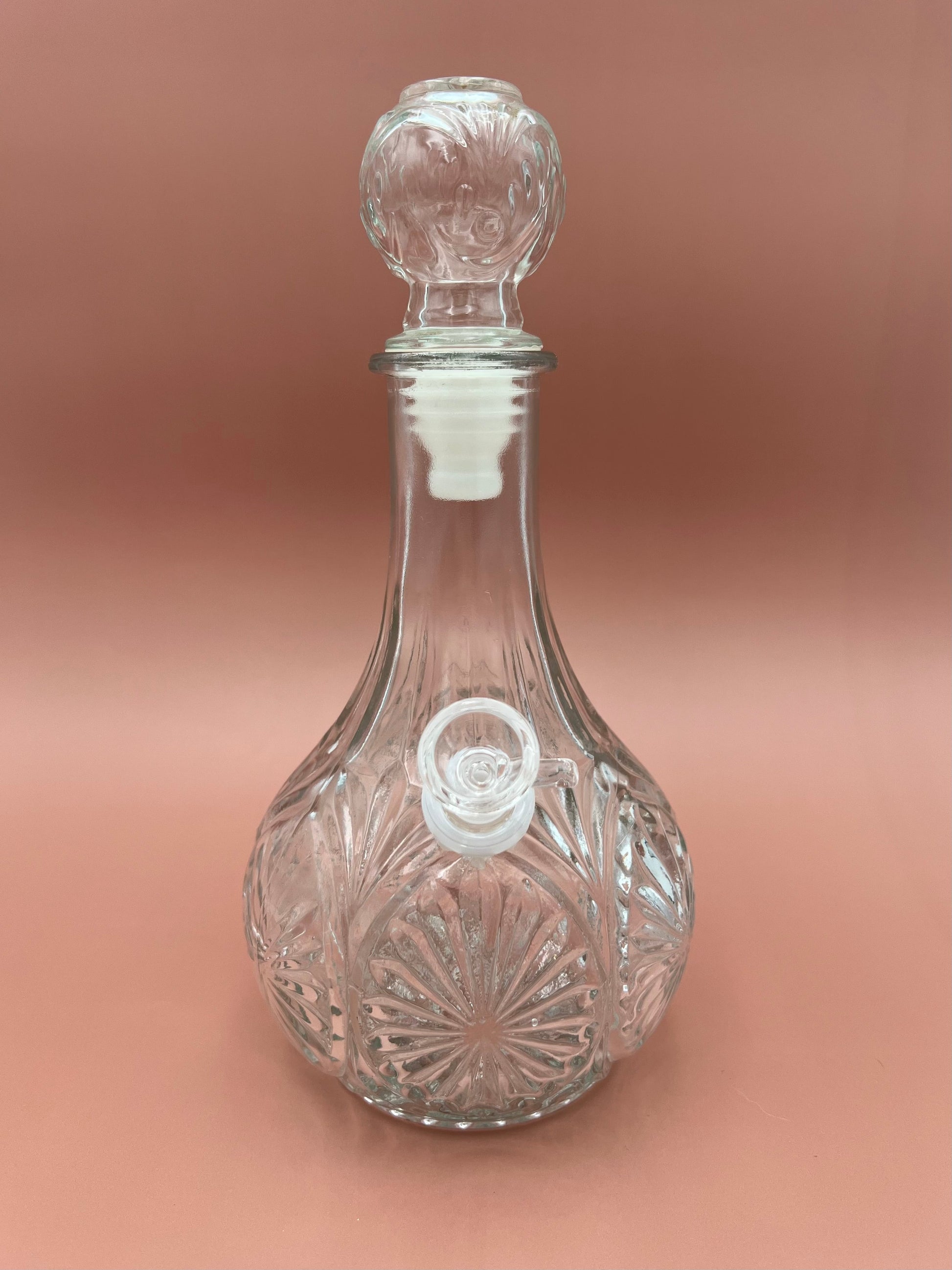 Christina-Decanter-Pearl&#39;s Puff Parlor