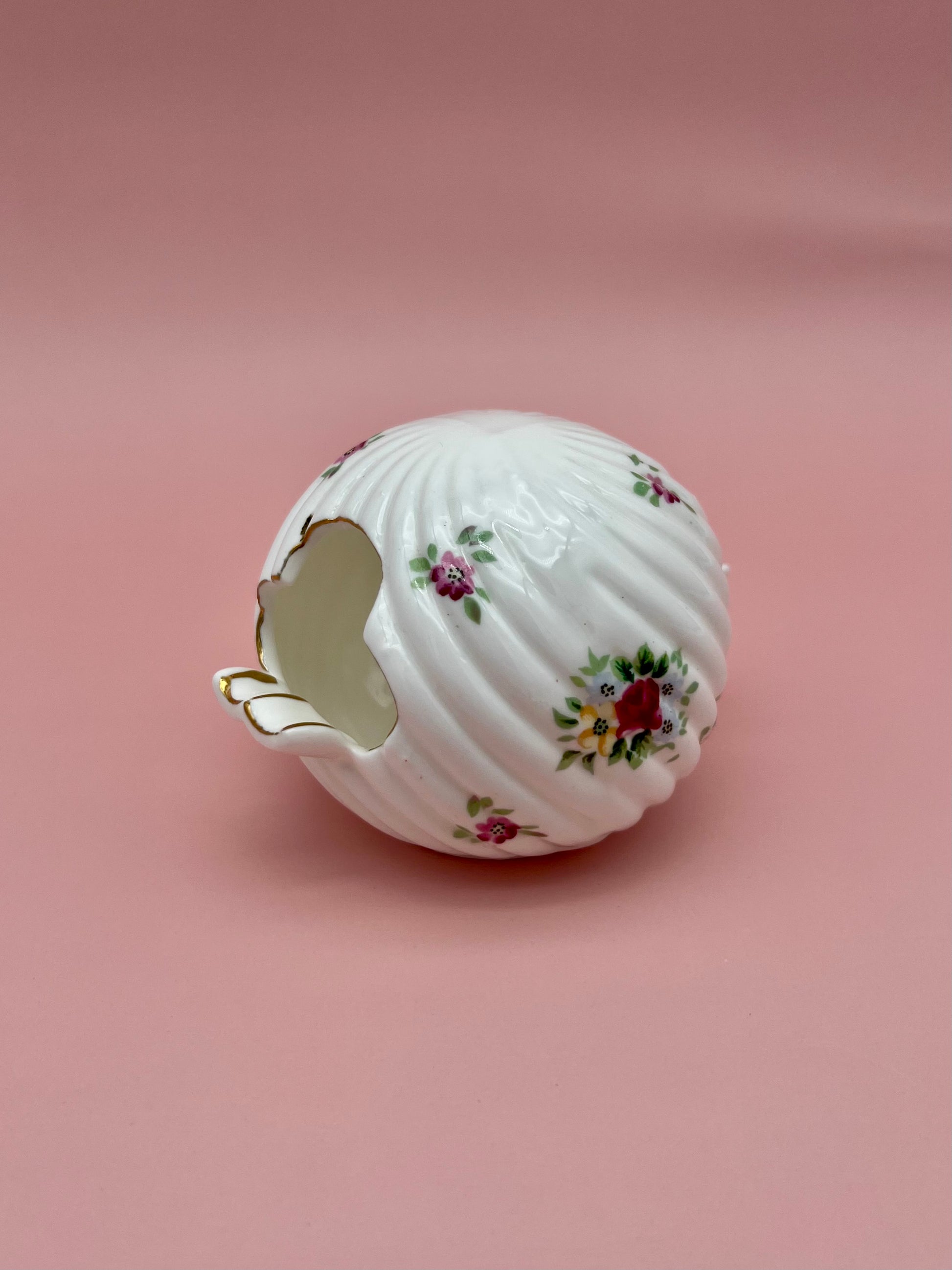 Cleo-Smoking Accessory-Pearl&#39;s Puff Parlor