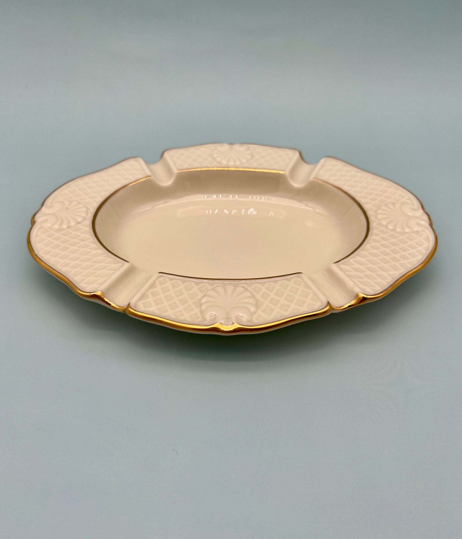 Coral-Smoking Accessory-Pearl's Puff Parlor