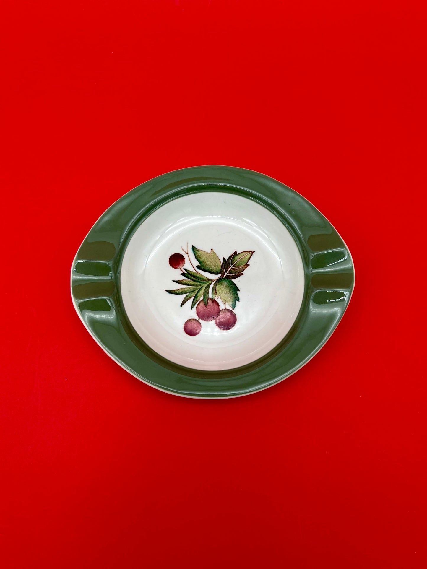 Covent Garden Ashtray-Smoking Accessory-Pearl's Puff Parlor