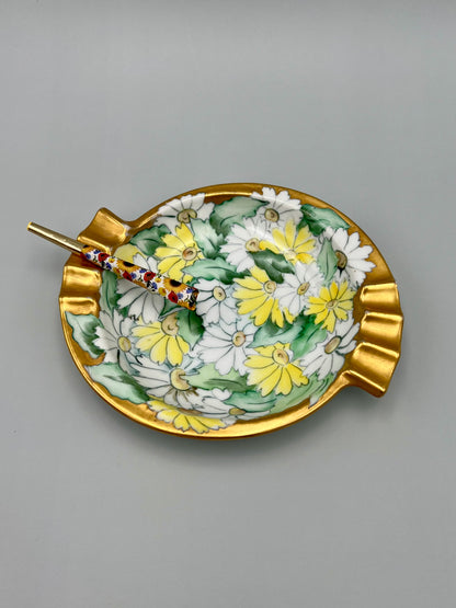 Daisey-Smoking Accessory-Pearl&#39;s Puff Parlor