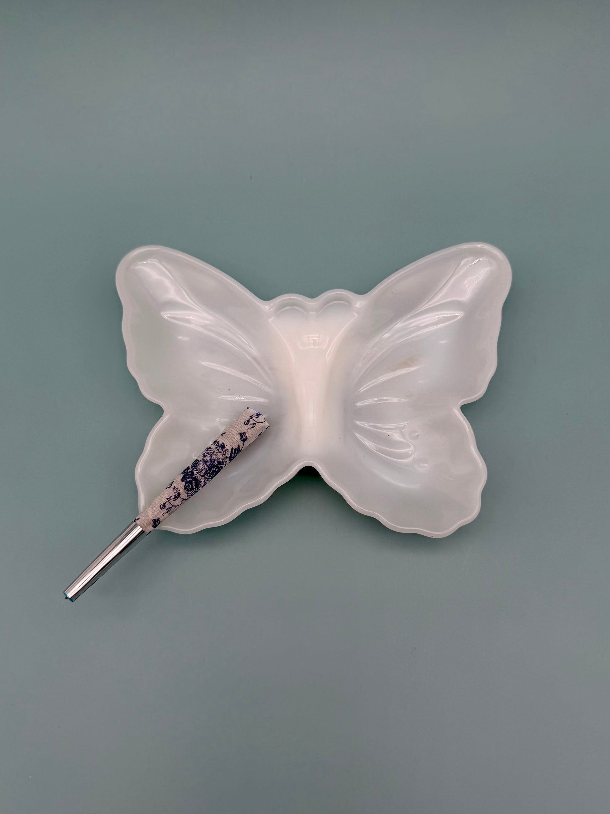 Daya-Smoking Accessory-Pearl's Puff Parlor