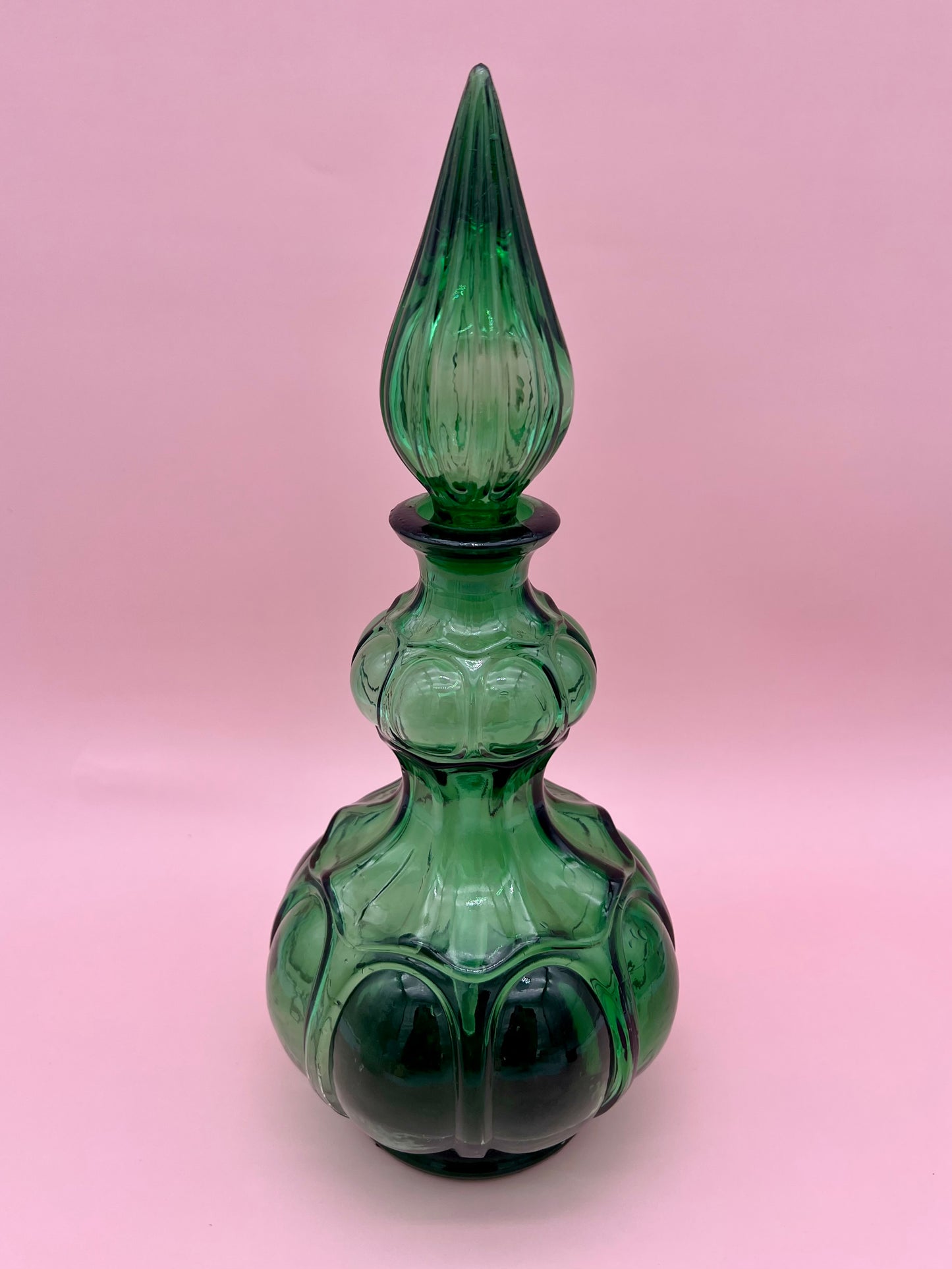 Eileen-Decanter-Pearl&#39;s Puff Parlor