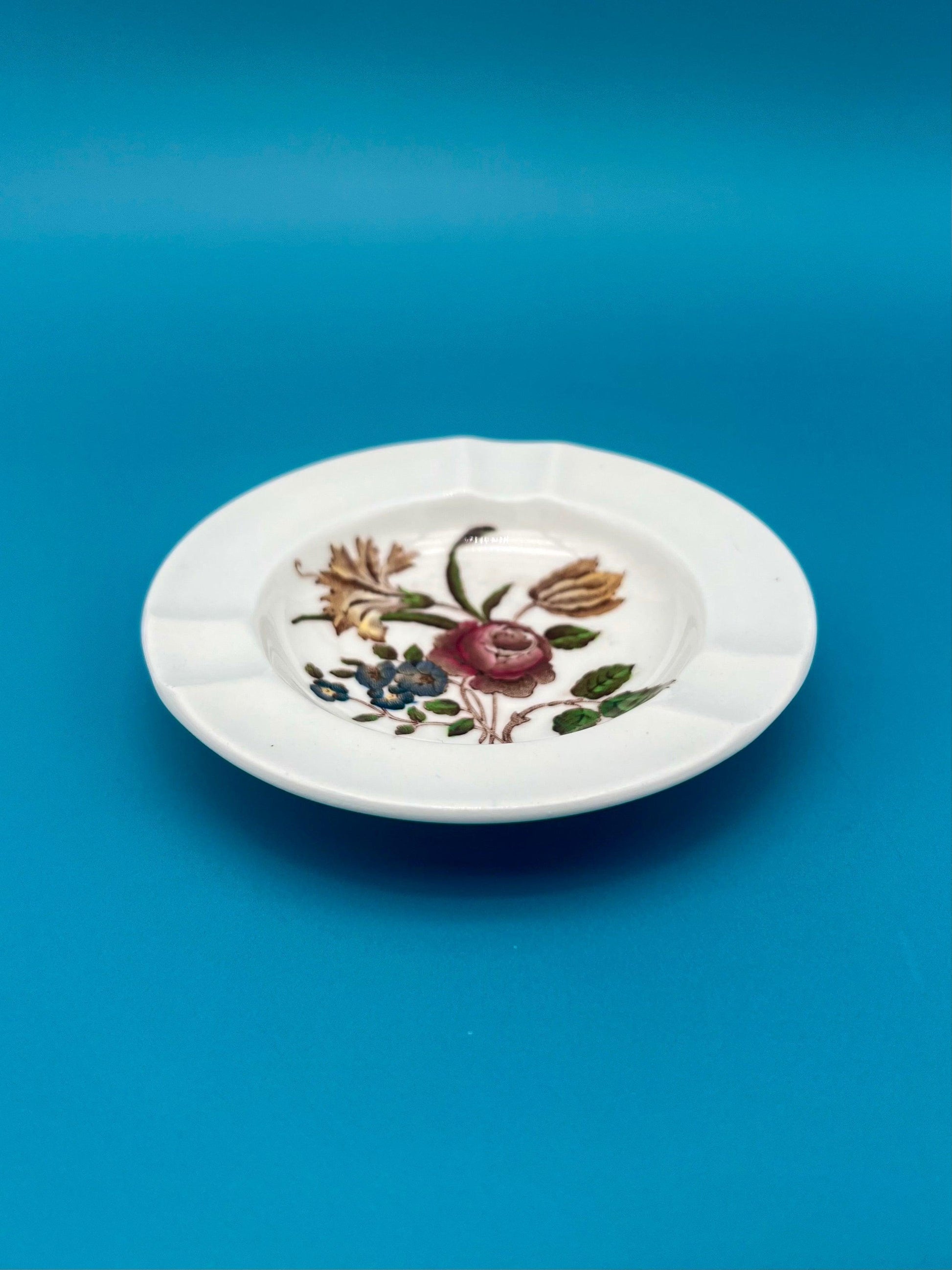 Elizabeth Ashtray-Smoking Accessory-Pearl&#39;s Puff Parlor