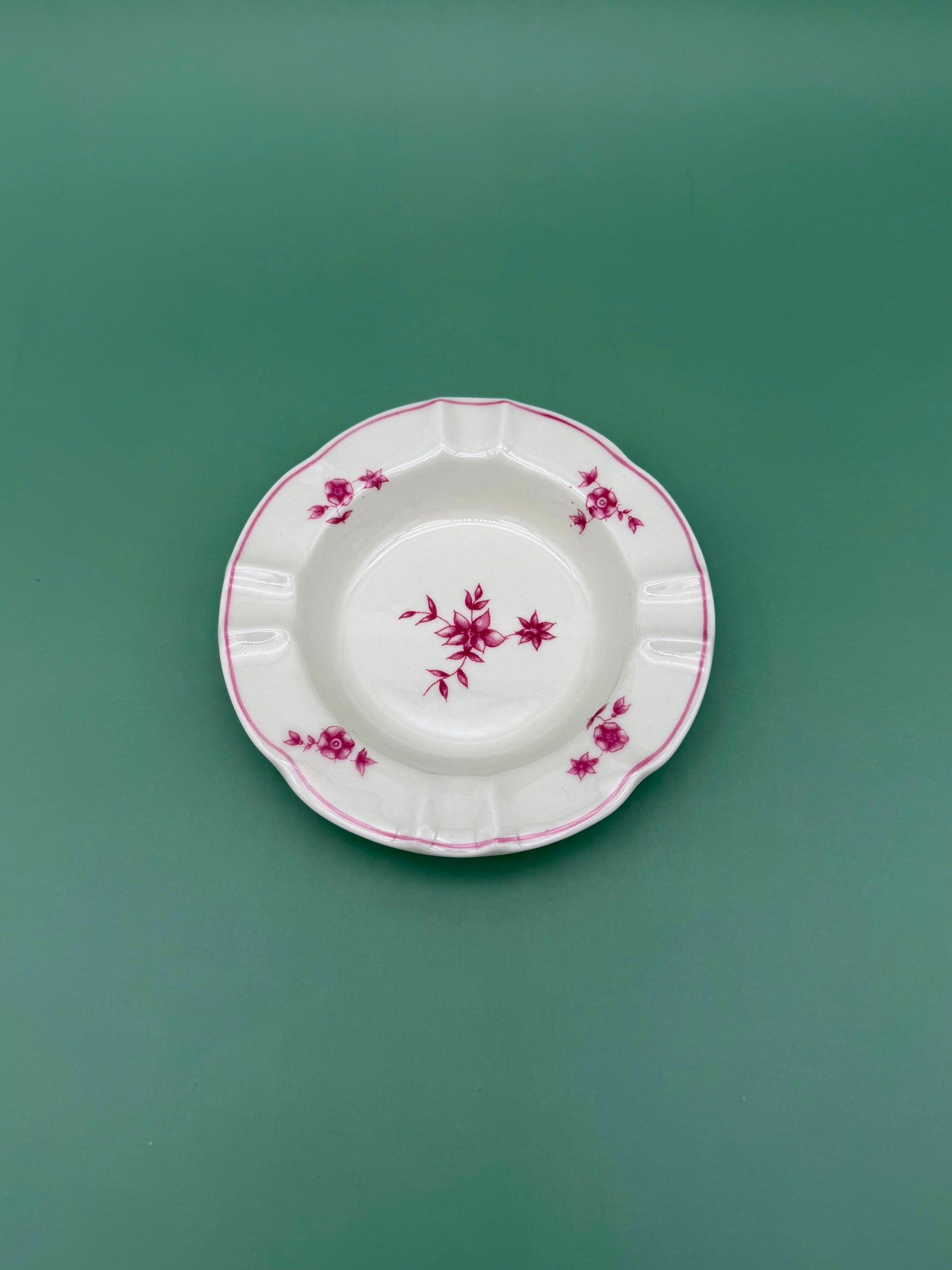 Elizabeth Ashtray-Smoking Accessory-Pearl's Puff Parlor