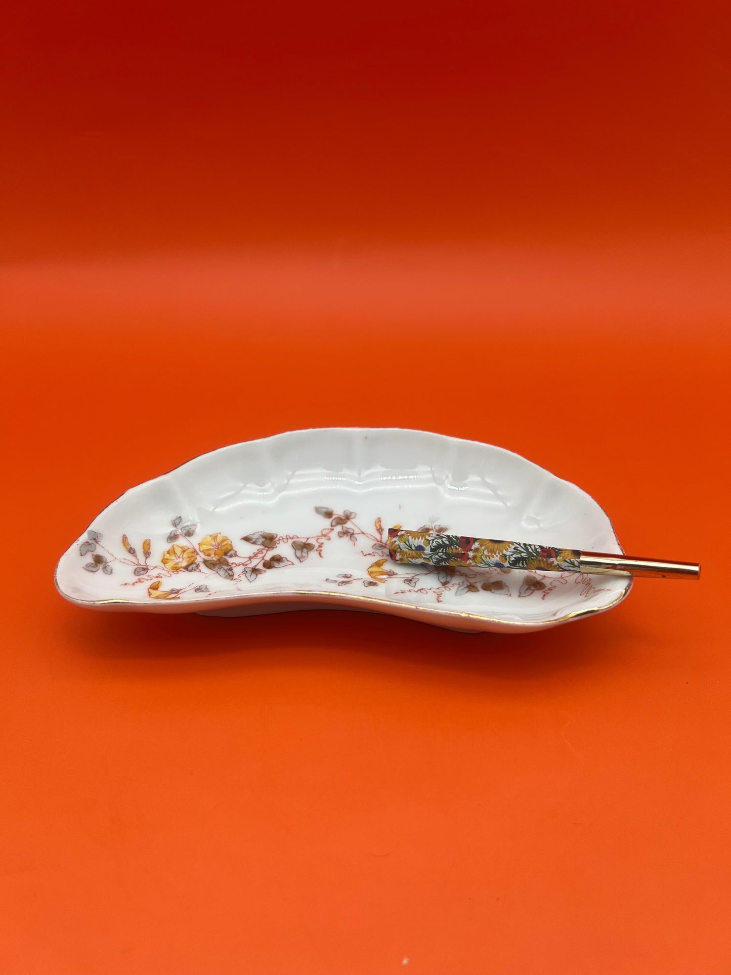 Gertie-Smoking Accessory-Pearl's Puff Parlor