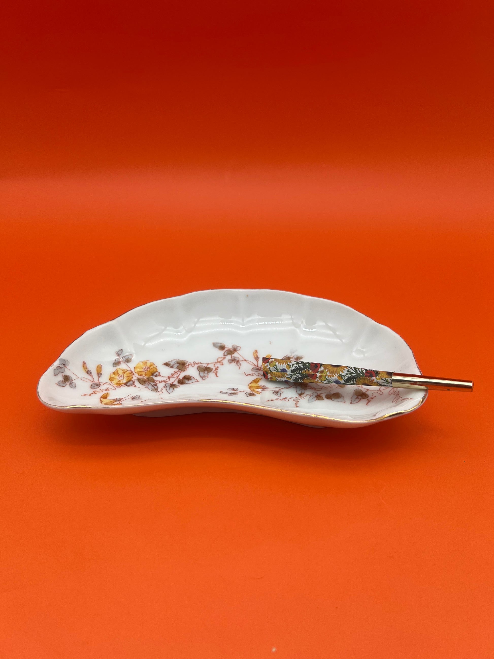 Gertie-Smoking Accessory-Pearl's Puff Parlor