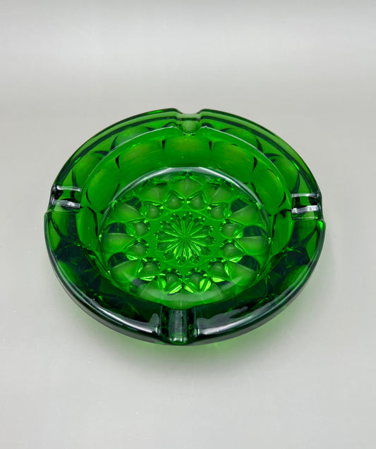 Hazel-Smoking Accessory-Pearl's Puff Parlor