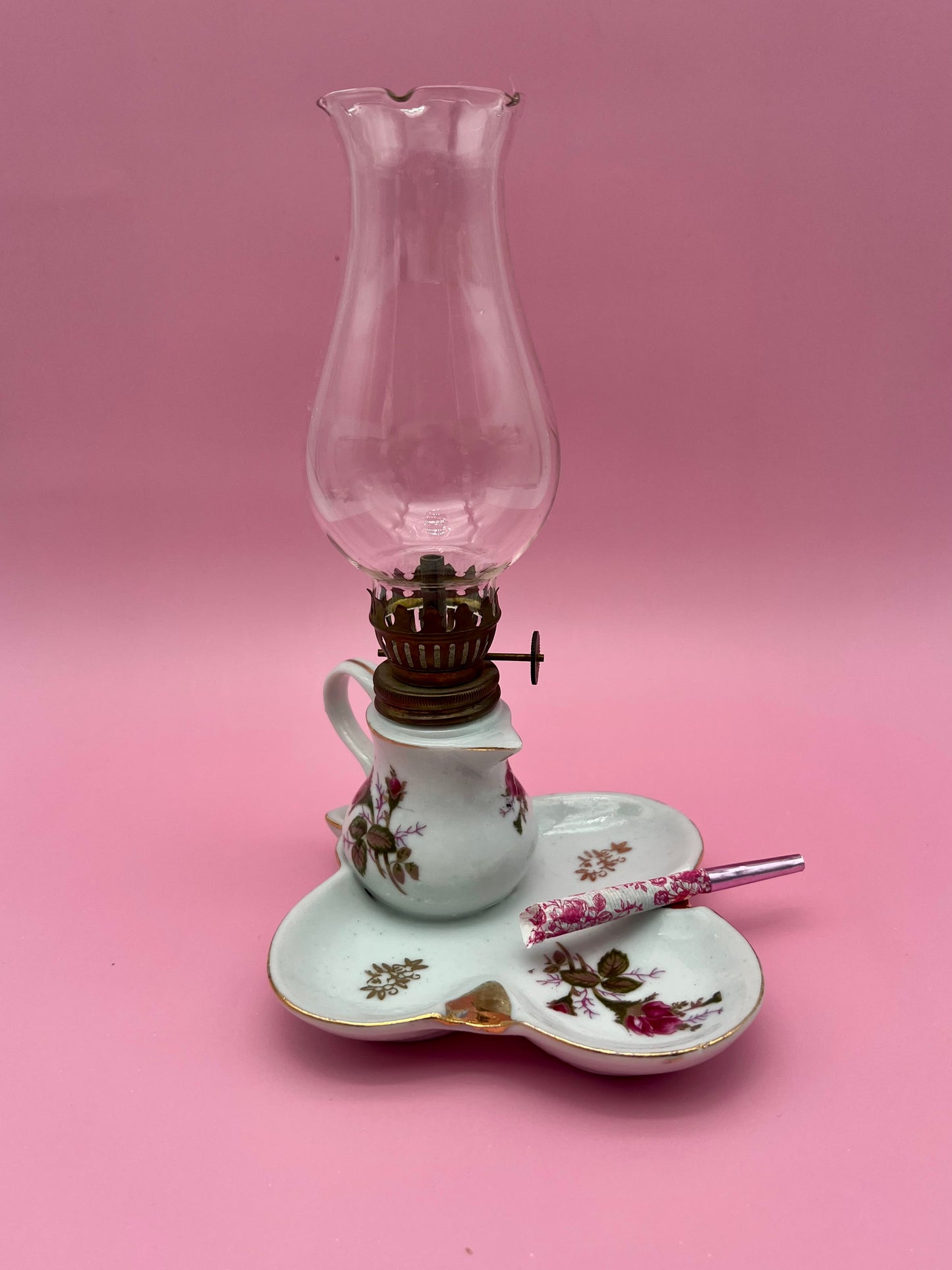 Helen-Smoking Accessory-Pearl's Puff Parlor