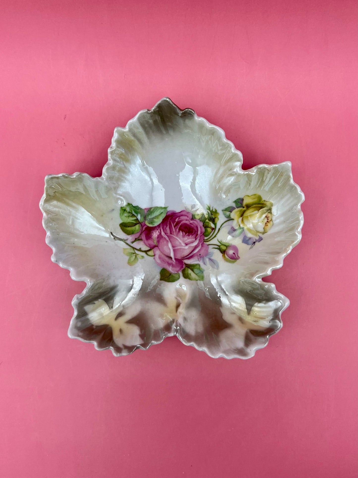 Henriette-Smoking Accessory-Pearl's Puff Parlor
