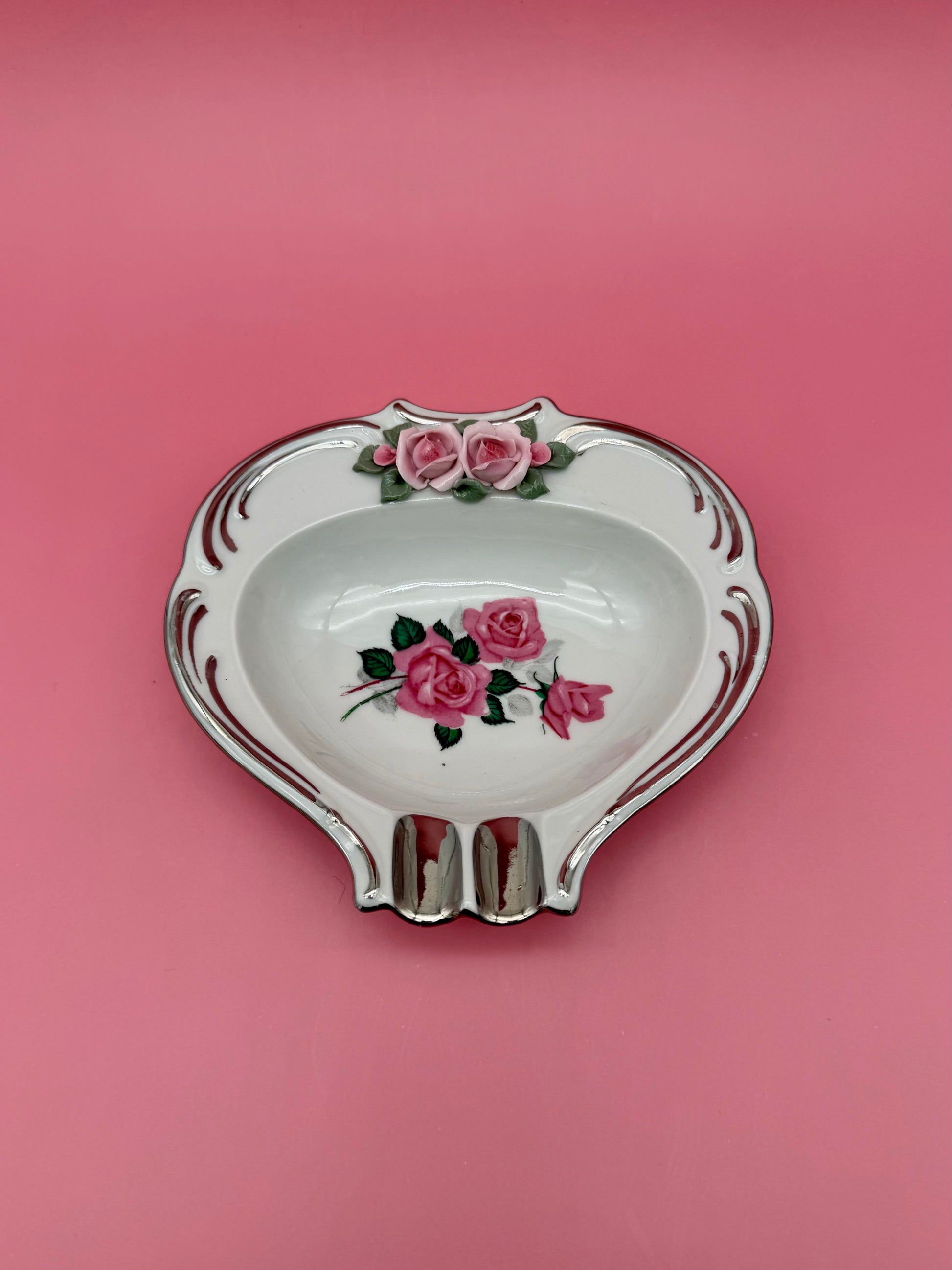 Joelle-Smoking Accessory-Pearl's Puff Parlor