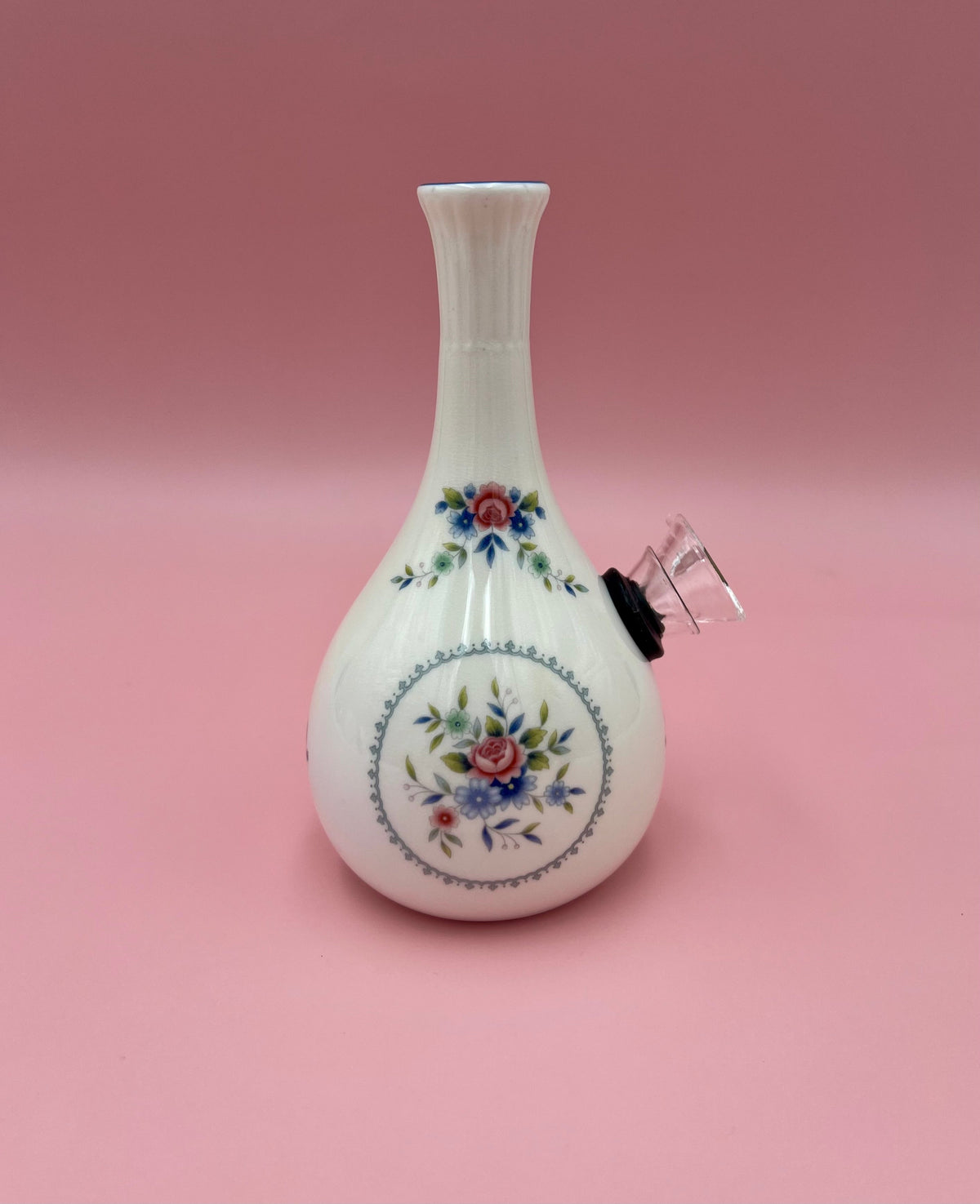 Johanna-Petite Water Pipe-Pearl's Puff Parlor