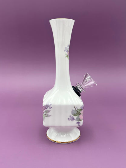 Julia-Petite Water Pipe-Pearl's Puff Parlor