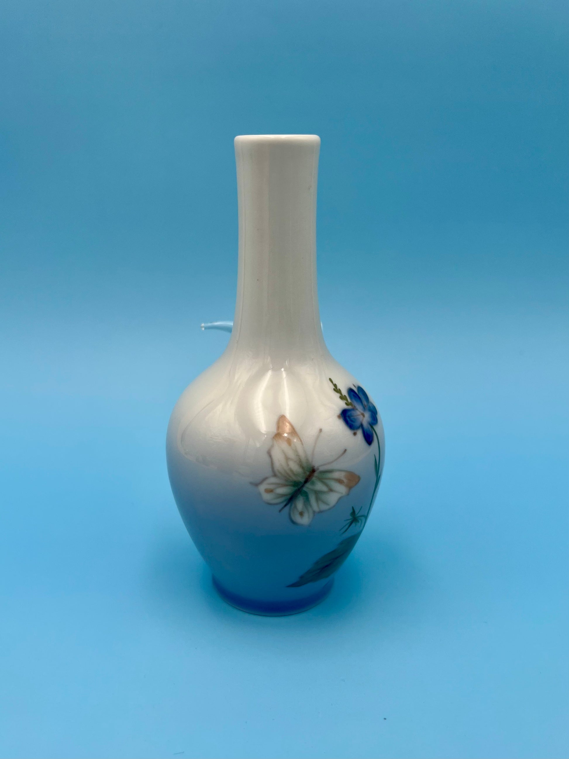 Junie-Petite Water Pipe-Pearl&#39;s Puff Parlor