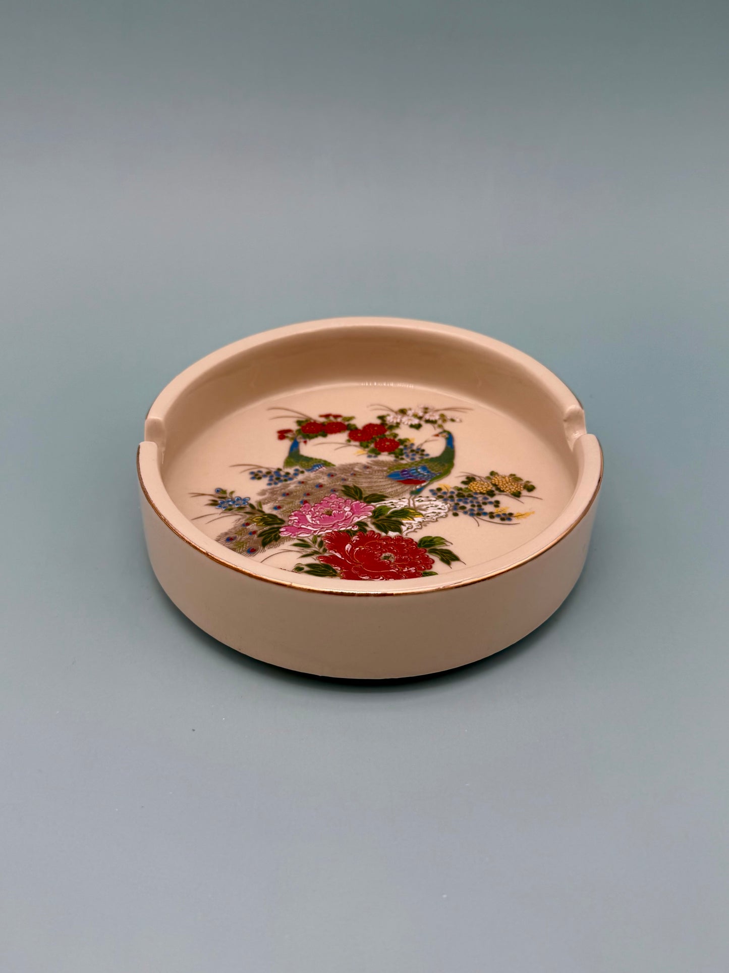 Juno-Smoking Accessory-Pearl's Puff Parlor