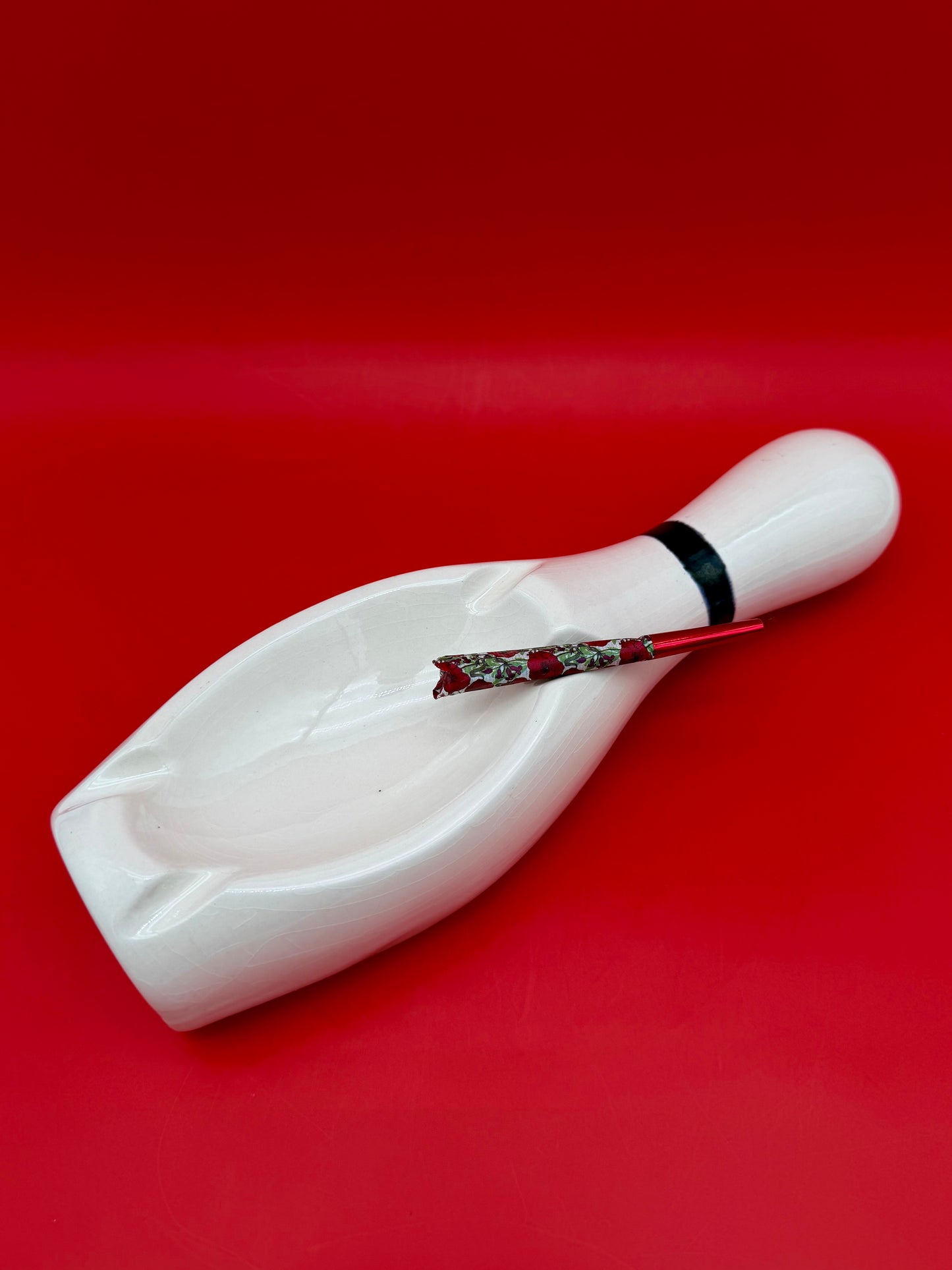 Lainey-Smoking Accessory-Pearl's Puff Parlor